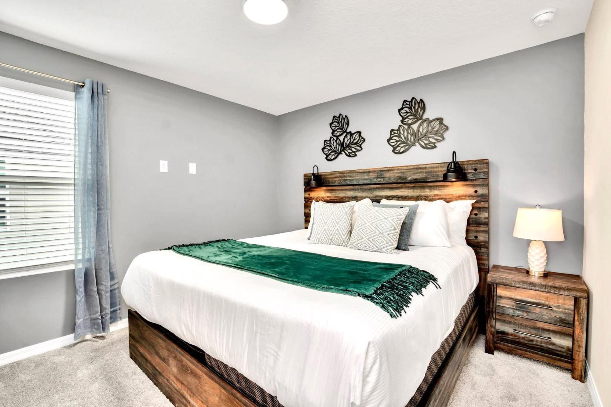 Stunning Rare Lake Front 7Br Holiday Home - Sleeps 14 - Pool, Hot Tub, & Games! Orlando Eksteriør bilde